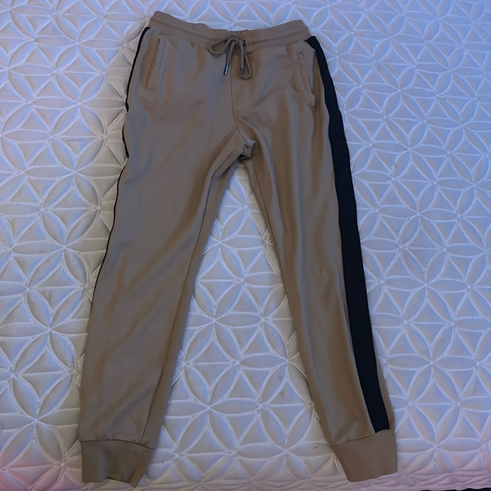 Small Camel colored Guess sweatpants/pants